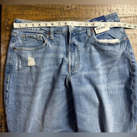 Old Navy high rise CURVY straight Medium Wash Distressed Jeans - Picture 6 of 11